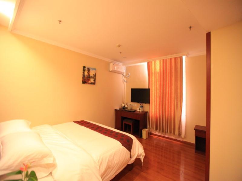 Greentree Inn Liaoning Dalian Railway Station South Shengli Square Express Hotel Exterior photo