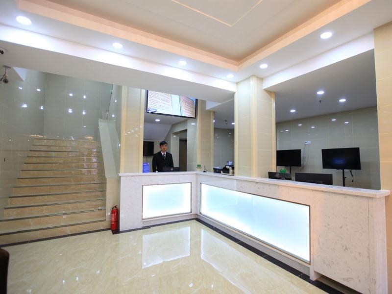 Greentree Inn Liaoning Dalian Railway Station South Shengli Square Express Hotel Exterior photo