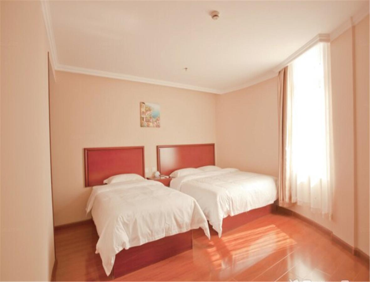 Greentree Inn Liaoning Dalian Railway Station South Shengli Square Express Hotel Exterior photo