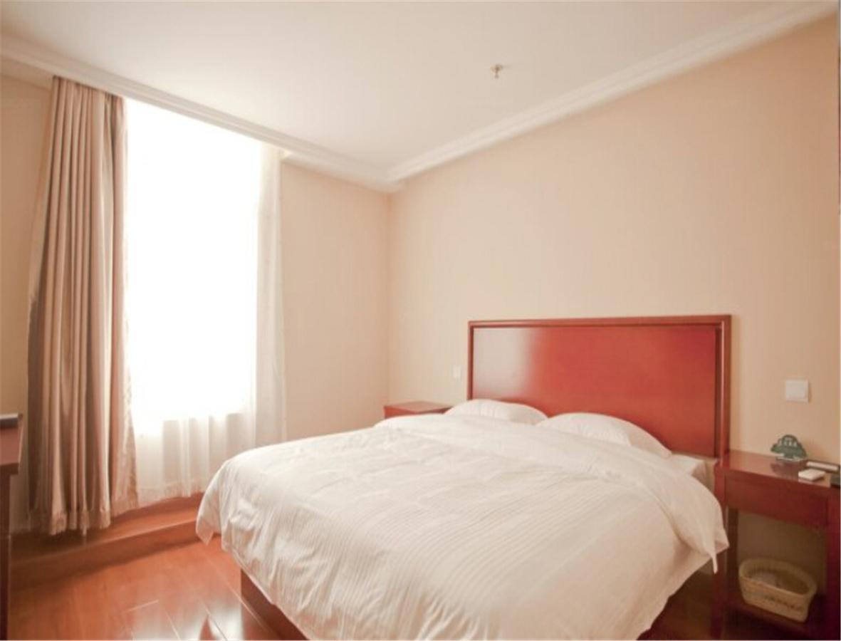 Greentree Inn Liaoning Dalian Railway Station South Shengli Square Express Hotel Exterior photo